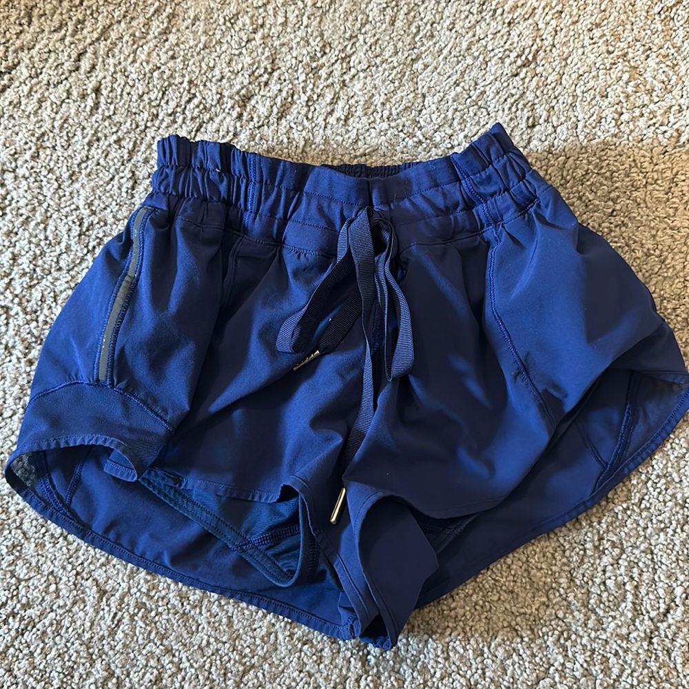 Lululemon hotty hot shirts